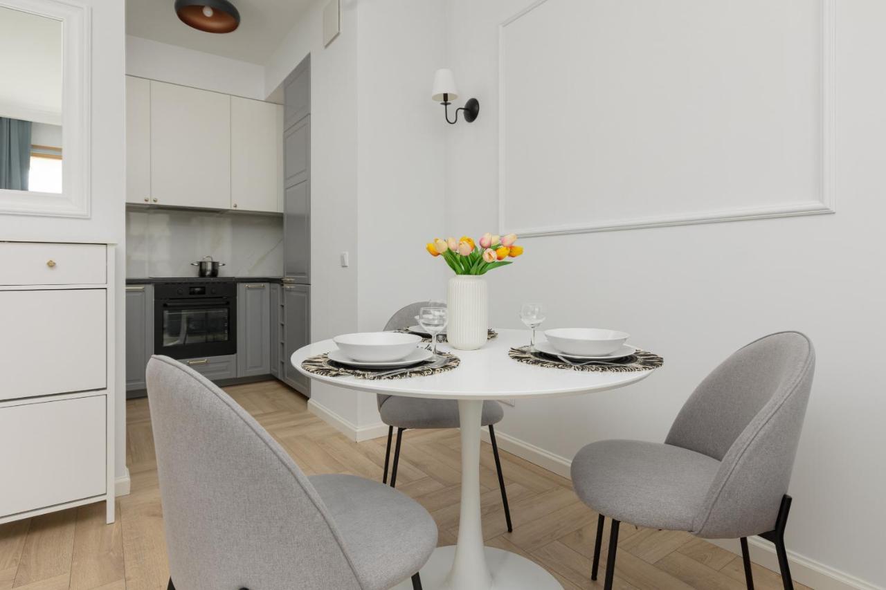 Stylish Apartment Kolejowa & Parking & Balcony By Noclegi Renters Warsaw Luaran gambar